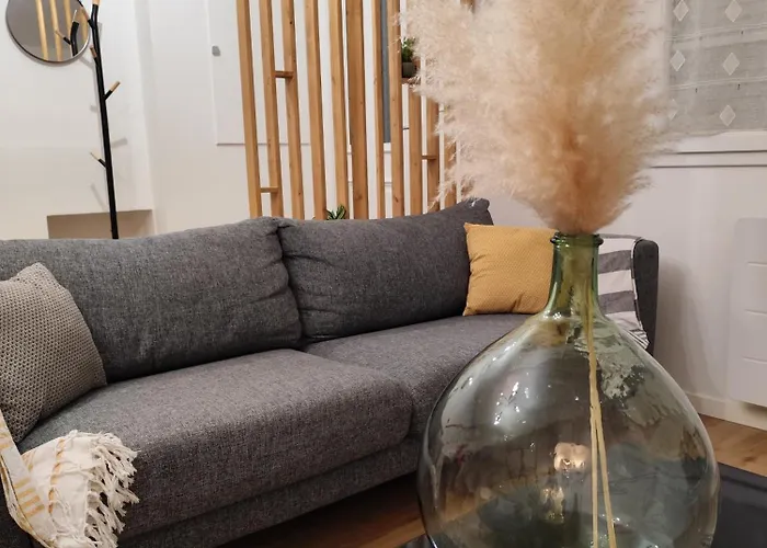 Proche Gare Et Centre-ville De Emplacement Ideal Poitiers